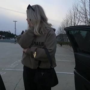 Meet your Posher, Ash